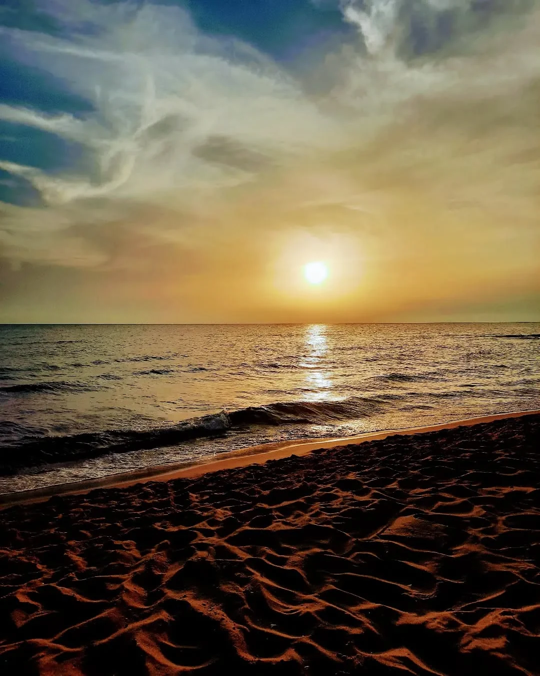Tramonto sulla riva