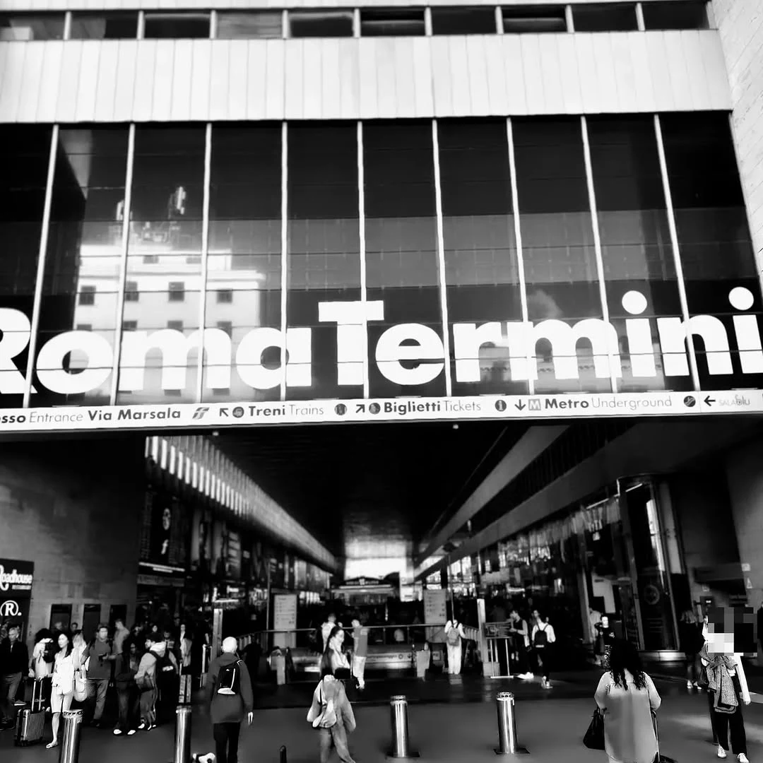 Stazione in bianco e nero